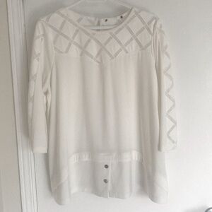 Vintage Creme Tunic Blouse with 3/4 length Sleeve Made in Canada Size Medium